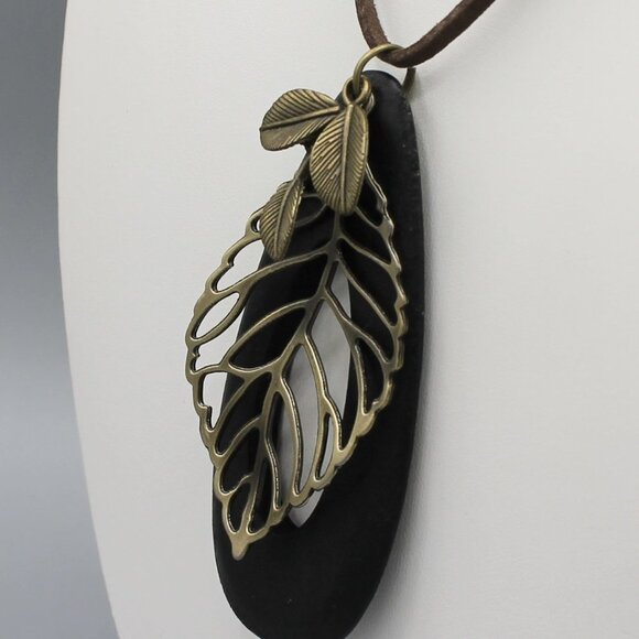 Jewelry necklace large statement long leaves nature new - Picture 5 of 6